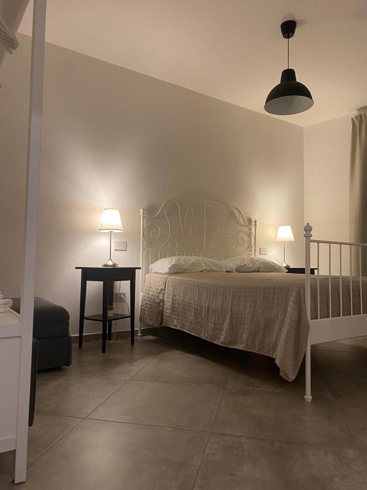 L'Obiettivo Hotel Assemini Eksteriør billede